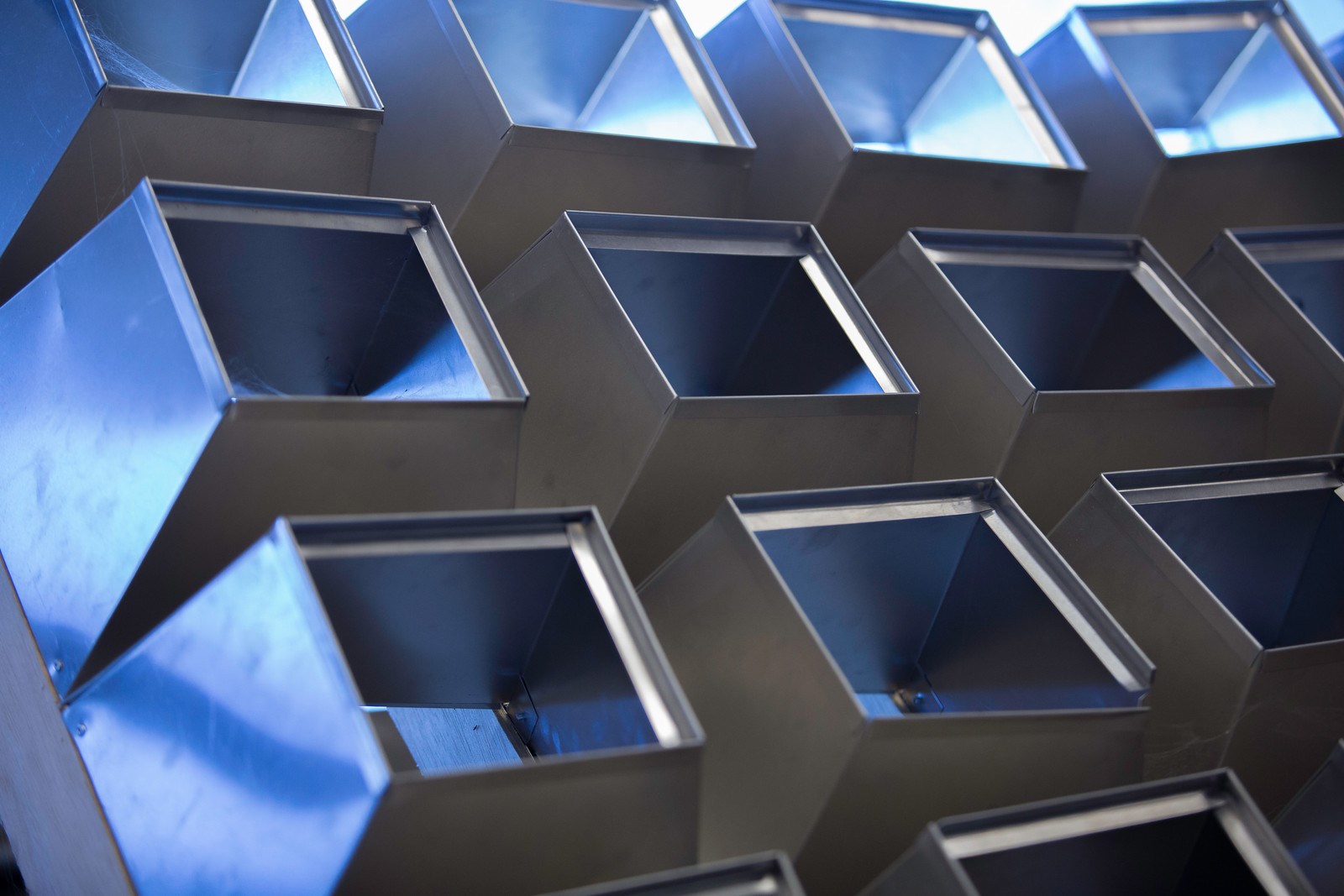 This is a picutre of a bunch of small reflective boxes.